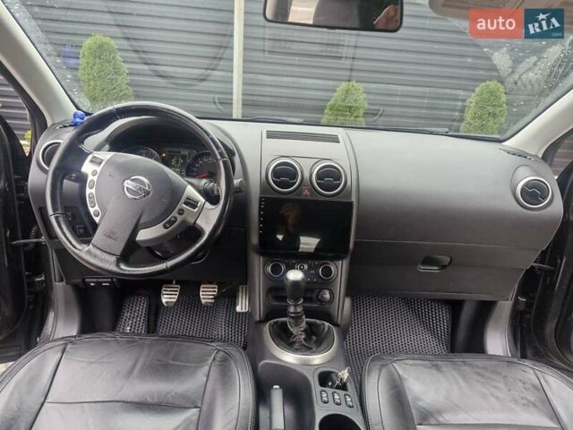 Черный Ниссан Кашкай, объемом двигателя 1.6 л и пробегом 290 тыс. км за 11500 $, фото 8 на Automoto.ua