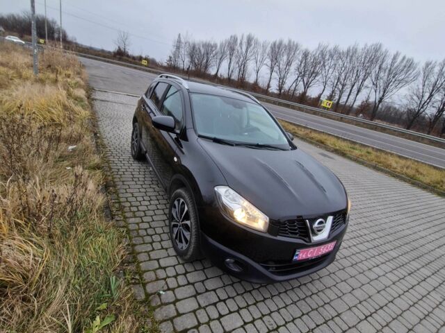 Черный Ниссан Кашкай, объемом двигателя 1.6 л и пробегом 236 тыс. км за 10700 $, фото 2 на Automoto.ua