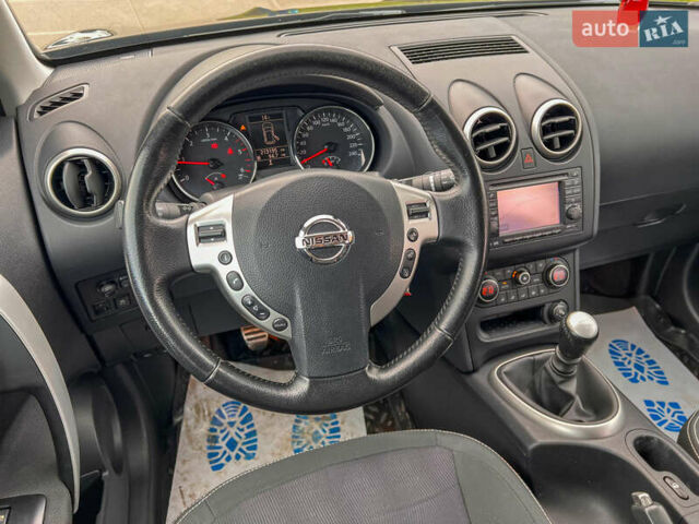 Черный Ниссан Кашкай, объемом двигателя 1.5 л и пробегом 213 тыс. км за 10900 $, фото 14 на Automoto.ua