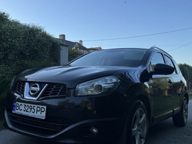 Черный Ниссан Кашкай, объемом двигателя 1.6 л и пробегом 295 тыс. км за 12200 $, фото 2 на Automoto.ua