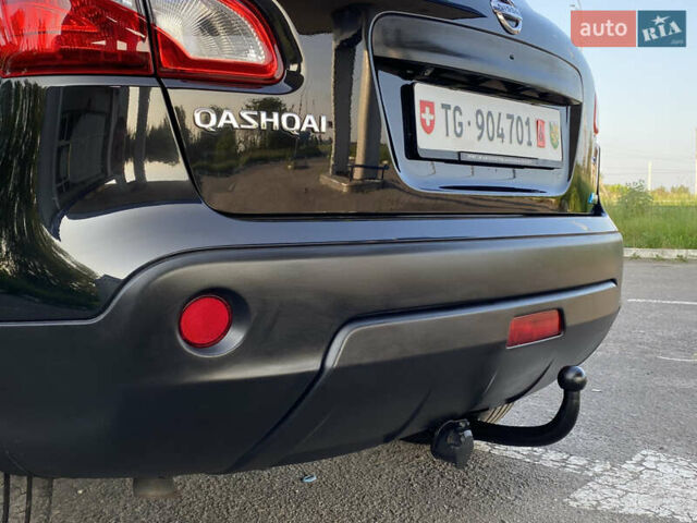 Черный Ниссан Кашкай, объемом двигателя 1.6 л и пробегом 231 тыс. км за 11700 $, фото 12 на Automoto.ua