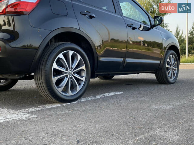 Черный Ниссан Кашкай, объемом двигателя 1.6 л и пробегом 231 тыс. км за 11700 $, фото 16 на Automoto.ua