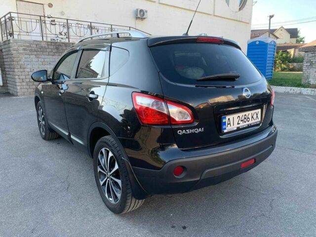 Черный Ниссан Кашкай, объемом двигателя 2 л и пробегом 185 тыс. км за 11000 $, фото 3 на Automoto.ua