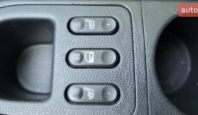 Черный Ниссан Кашкай, объемом двигателя 2 л и пробегом 210 тыс. км за 11500 $, фото 18 на Automoto.ua