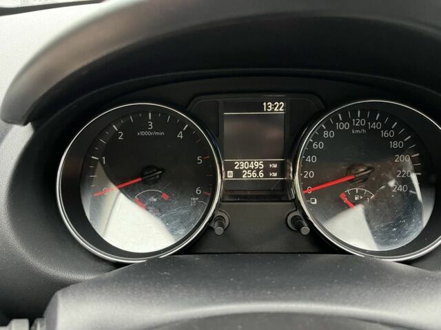 Черный Ниссан Кашкай, объемом двигателя 1.6 л и пробегом 230 тыс. км за 11000 $, фото 14 на Automoto.ua