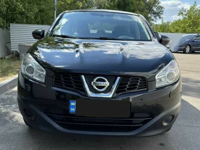 Черный Ниссан Кашкай, объемом двигателя 1.6 л и пробегом 128 тыс. км за 9700 $, фото 2 на Automoto.ua