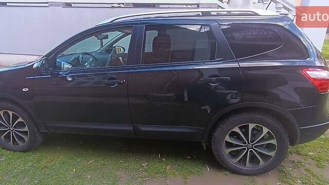 Черный Ниссан Кашкай, объемом двигателя 1.5 л и пробегом 275 тыс. км за 10800 $, фото 7 на Automoto.ua