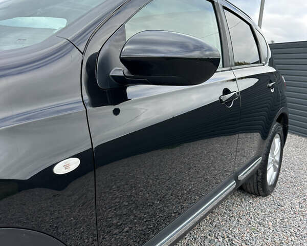 Черный Ниссан Кашкай, объемом двигателя 1.6 л и пробегом 189 тыс. км за 11550 $, фото 21 на Automoto.ua