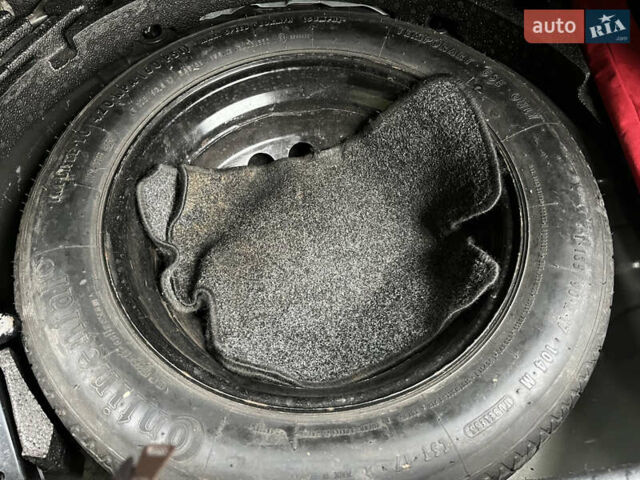 Черный Ниссан Кашкай, объемом двигателя 1.6 л и пробегом 230 тыс. км за 11000 $, фото 22 на Automoto.ua