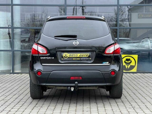 Черный Ниссан Кашкай, объемом двигателя 1.6 л и пробегом 248 тыс. км за 12000 $, фото 5 на Automoto.ua