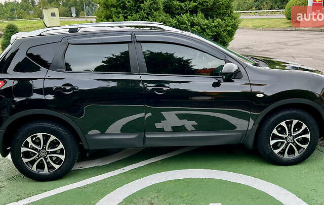 Черный Ниссан Кашкай, объемом двигателя 1.5 л и пробегом 220 тыс. км за 10950 $, фото 16 на Automoto.ua