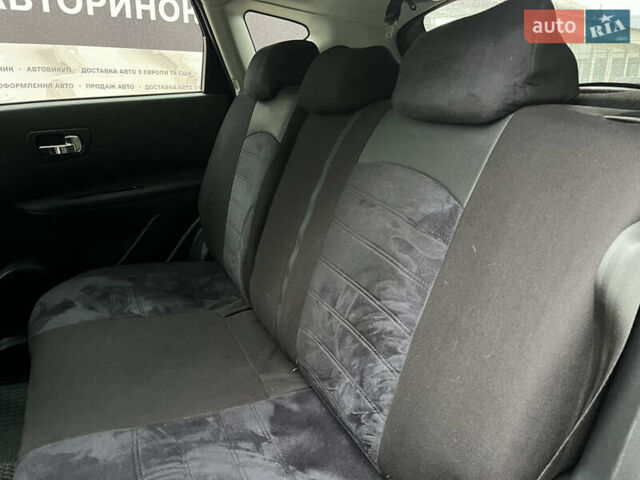 Черный Ниссан Кашкай, объемом двигателя 1.6 л и пробегом 230 тыс. км за 11000 $, фото 19 на Automoto.ua