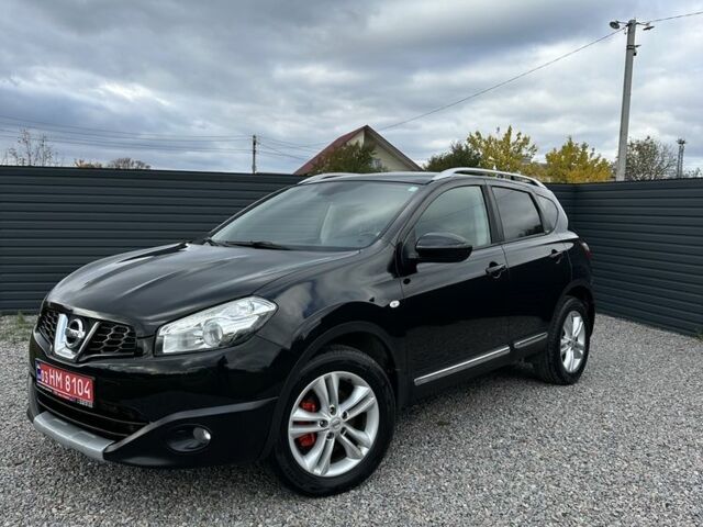 Черный Ниссан Кашкай, объемом двигателя 1.6 л и пробегом 191 тыс. км за 11550 $, фото 2 на Automoto.ua