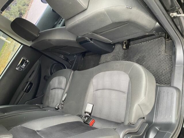 Чорний Ніссан Кашкай, об'ємом двигуна 1.6 л та пробігом 238 тис. км за 9750 $, фото 18 на Automoto.ua