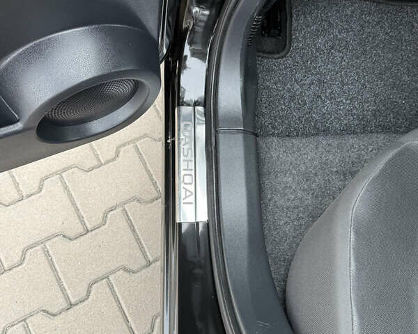 Чорний Ніссан Кашкай, об'ємом двигуна 1.6 л та пробігом 178 тис. км за 12200 $, фото 46 на Automoto.ua