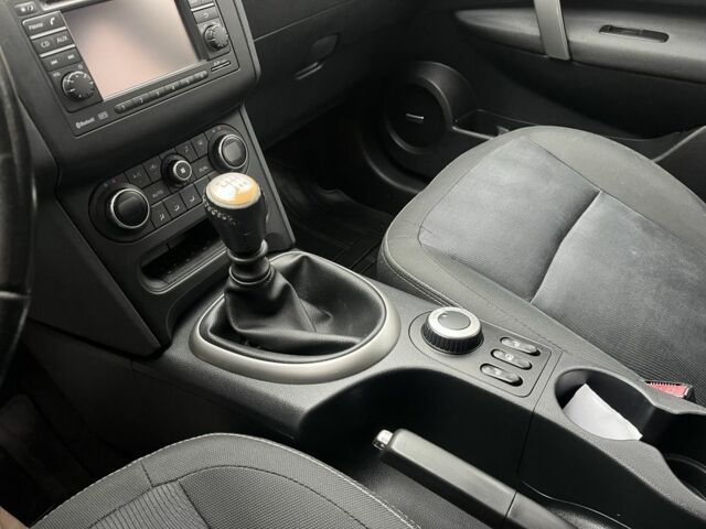 Черный Ниссан Кашкай, объемом двигателя 1.6 л и пробегом 219 тыс. км за 11350 $, фото 17 на Automoto.ua