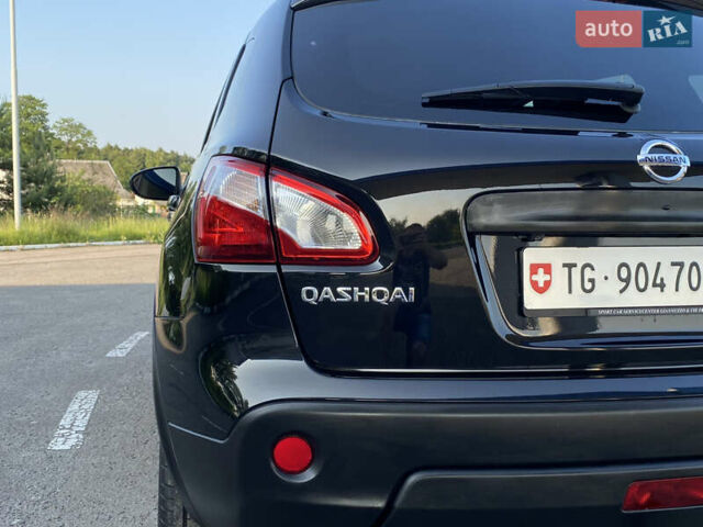 Черный Ниссан Кашкай, объемом двигателя 1.6 л и пробегом 231 тыс. км за 11700 $, фото 11 на Automoto.ua