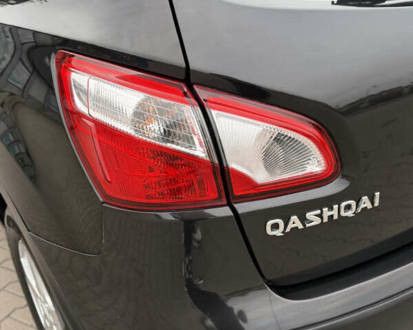 Чорний Ніссан Кашкай, об'ємом двигуна 1.6 л та пробігом 178 тис. км за 12200 $, фото 13 на Automoto.ua