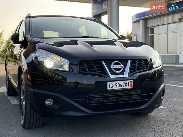 Черный Ниссан Кашкай, объемом двигателя 1.6 л и пробегом 231 тыс. км за 11700 $, фото 4 на Automoto.ua