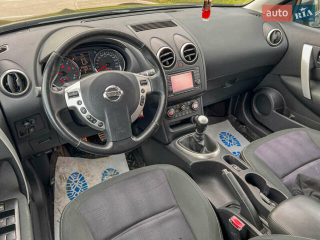 Черный Ниссан Кашкай, объемом двигателя 1.5 л и пробегом 213 тыс. км за 10900 $, фото 16 на Automoto.ua
