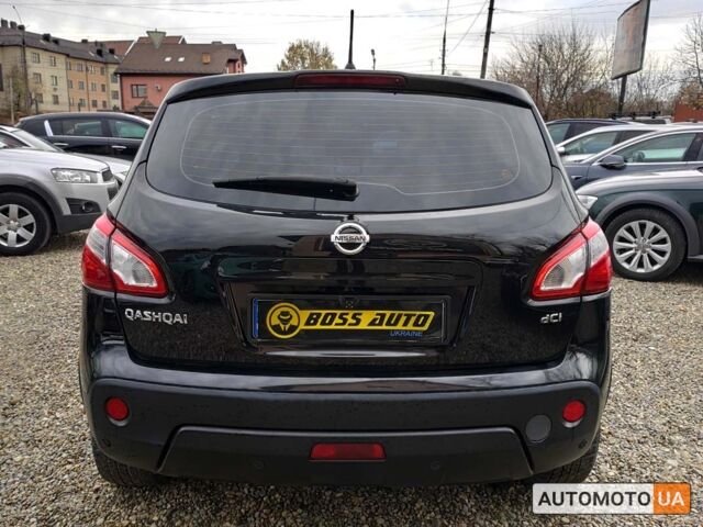 Черный Ниссан Кашкай, объемом двигателя 1.5 л и пробегом 145 тыс. км за 11499 $, фото 4 на Automoto.ua