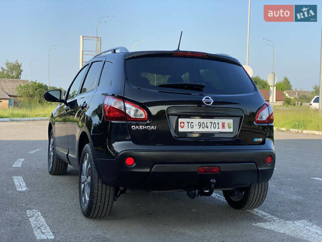 Черный Ниссан Кашкай, объемом двигателя 1.6 л и пробегом 231 тыс. км за 11700 $, фото 10 на Automoto.ua