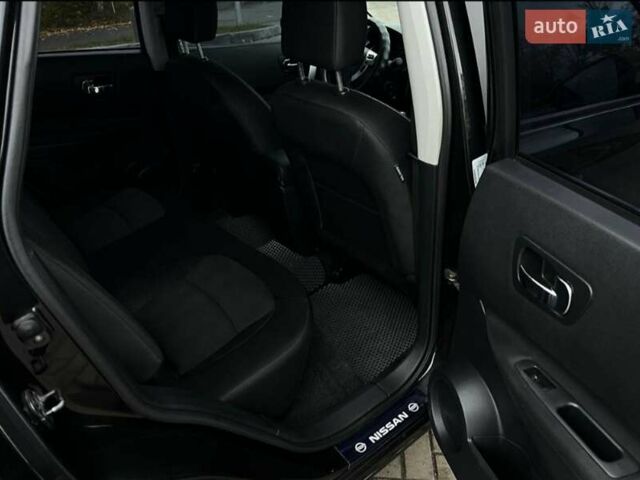 Черный Ниссан Кашкай, объемом двигателя 1.6 л и пробегом 196 тыс. км за 10500 $, фото 7 на Automoto.ua