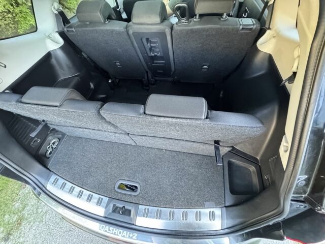 Черный Ниссан Кашкай, объемом двигателя 1.6 л и пробегом 295 тыс. км за 12200 $, фото 10 на Automoto.ua