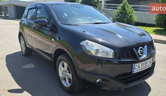 Черный Ниссан Кашкай, объемом двигателя 2 л и пробегом 210 тыс. км за 11500 $, фото 2 на Automoto.ua