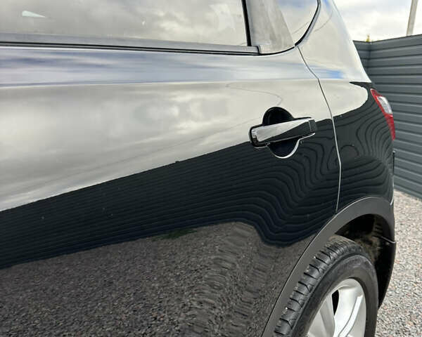 Черный Ниссан Кашкай, объемом двигателя 1.6 л и пробегом 189 тыс. км за 11550 $, фото 19 на Automoto.ua