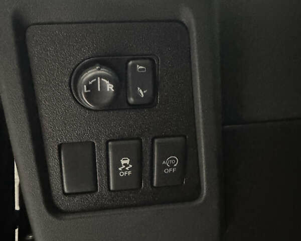 Черный Ниссан Кашкай, объемом двигателя 1.6 л и пробегом 189 тыс. км за 11550 $, фото 41 на Automoto.ua