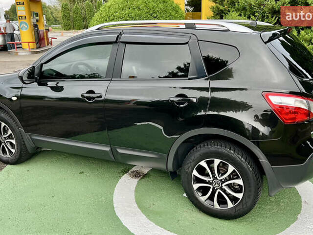 Черный Ниссан Кашкай, объемом двигателя 1.5 л и пробегом 220 тыс. км за 10950 $, фото 2 на Automoto.ua