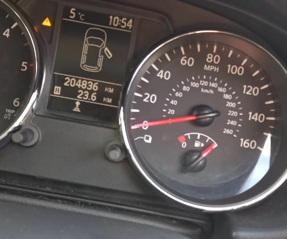 Чорний Ніссан Кашкай, об'ємом двигуна 1.5 л та пробігом 204 тис. км за 3450 $, фото 7 на Automoto.ua