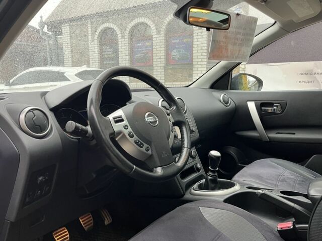 Черный Ниссан Кашкай, объемом двигателя 1.6 л и пробегом 230 тыс. км за 11000 $, фото 11 на Automoto.ua