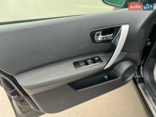 Черный Ниссан Кашкай, объемом двигателя 1.5 л и пробегом 213 тыс. км за 10900 $, фото 20 на Automoto.ua