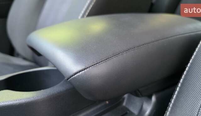 Черный Ниссан Кашкай, объемом двигателя 2 л и пробегом 210 тыс. км за 11500 $, фото 17 на Automoto.ua