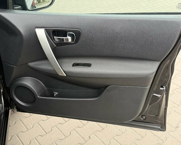 Чорний Ніссан Кашкай, об'ємом двигуна 1.6 л та пробігом 178 тис. км за 12200 $, фото 82 на Automoto.ua