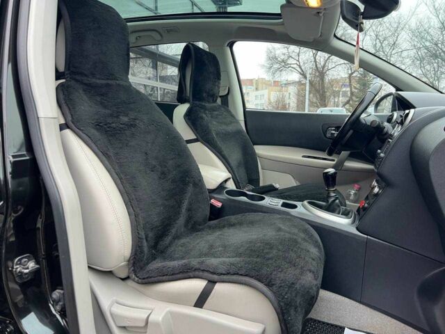 Черный Ниссан Кашкай, объемом двигателя 1.6 л и пробегом 248 тыс. км за 12000 $, фото 22 на Automoto.ua