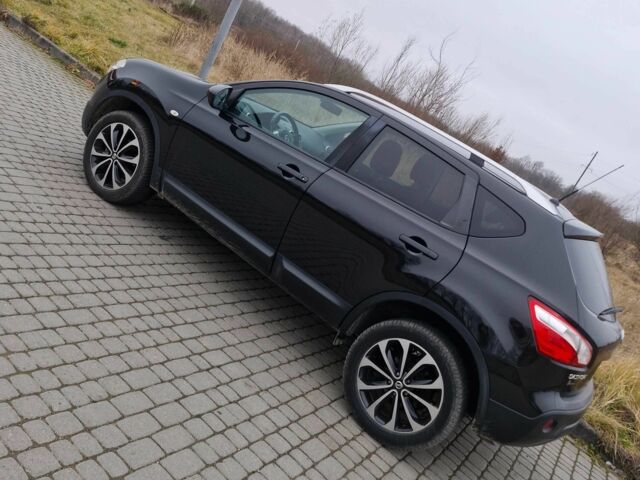 Черный Ниссан Кашкай, объемом двигателя 1.6 л и пробегом 236 тыс. км за 10700 $, фото 6 на Automoto.ua