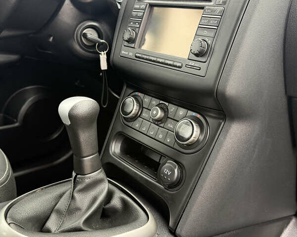 Чорний Ніссан Кашкай, об'ємом двигуна 1.6 л та пробігом 178 тис. км за 12200 $, фото 78 на Automoto.ua