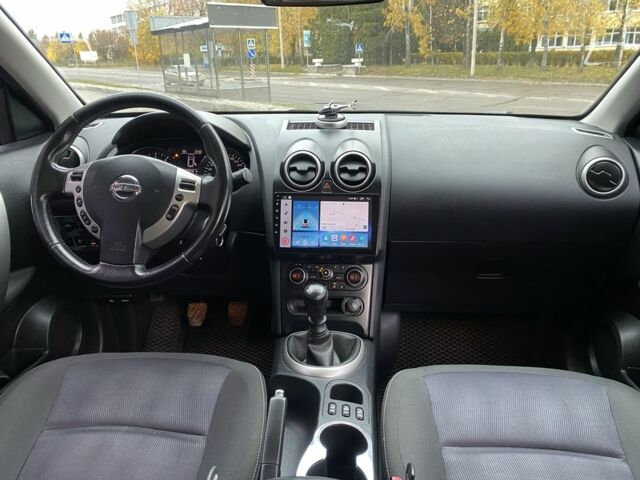 Чорний Ніссан Кашкай, об'ємом двигуна 1.6 л та пробігом 238 тис. км за 9750 $, фото 19 на Automoto.ua