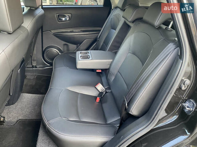 Черный Ниссан Кашкай, объемом двигателя 1.6 л и пробегом 231 тыс. км за 11700 $, фото 37 на Automoto.ua