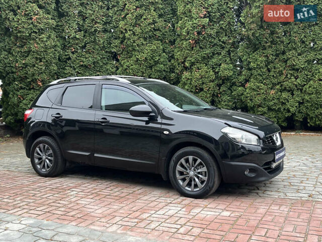 Черный Ниссан Кашкай, объемом двигателя 1.6 л и пробегом 219 тыс. км за 11350 $, фото 1 на Automoto.ua