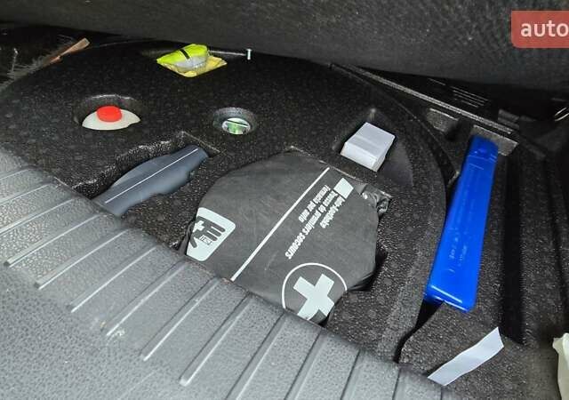 Черный Ниссан Кашкай, объемом двигателя 2 л и пробегом 202 тыс. км за 12500 $, фото 6 на Automoto.ua