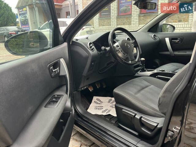 Черный Ниссан Кашкай, объемом двигателя 1.6 л и пробегом 219 тыс. км за 11350 $, фото 10 на Automoto.ua