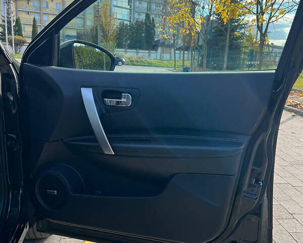 Чорний Ніссан Кашкай, об'ємом двигуна 2 л та пробігом 240 тис. км за 12900 $, фото 74 на Automoto.ua