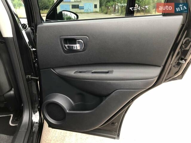 Черный Ниссан Кашкай, объемом двигателя 2 л и пробегом 184 тыс. км за 13600 $, фото 43 на Automoto.ua