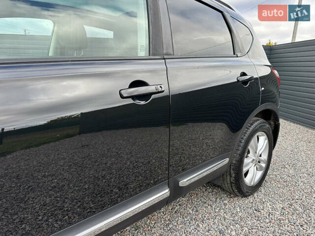 Черный Ниссан Кашкай, объемом двигателя 1.6 л и пробегом 189 тыс. км за 11550 $, фото 13 на Automoto.ua