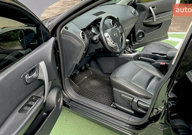 Черный Ниссан Кашкай, объемом двигателя 1.5 л и пробегом 220 тыс. км за 10950 $, фото 6 на Automoto.ua