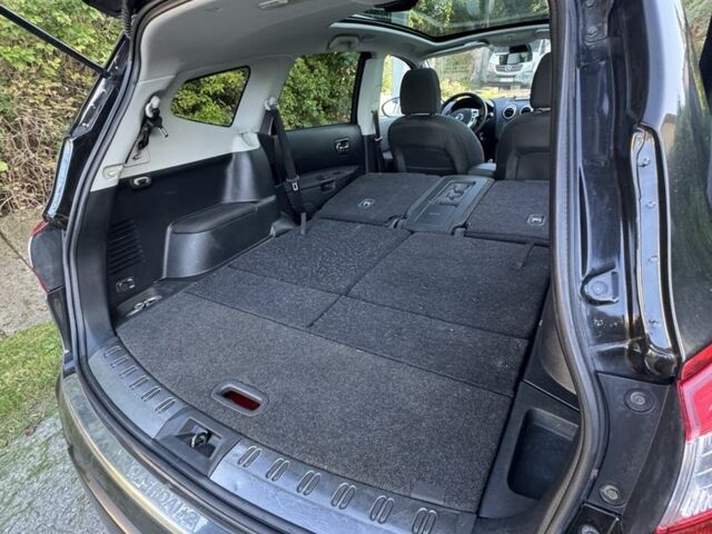 Черный Ниссан Кашкай, объемом двигателя 1.6 л и пробегом 295 тыс. км за 12200 $, фото 14 на Automoto.ua